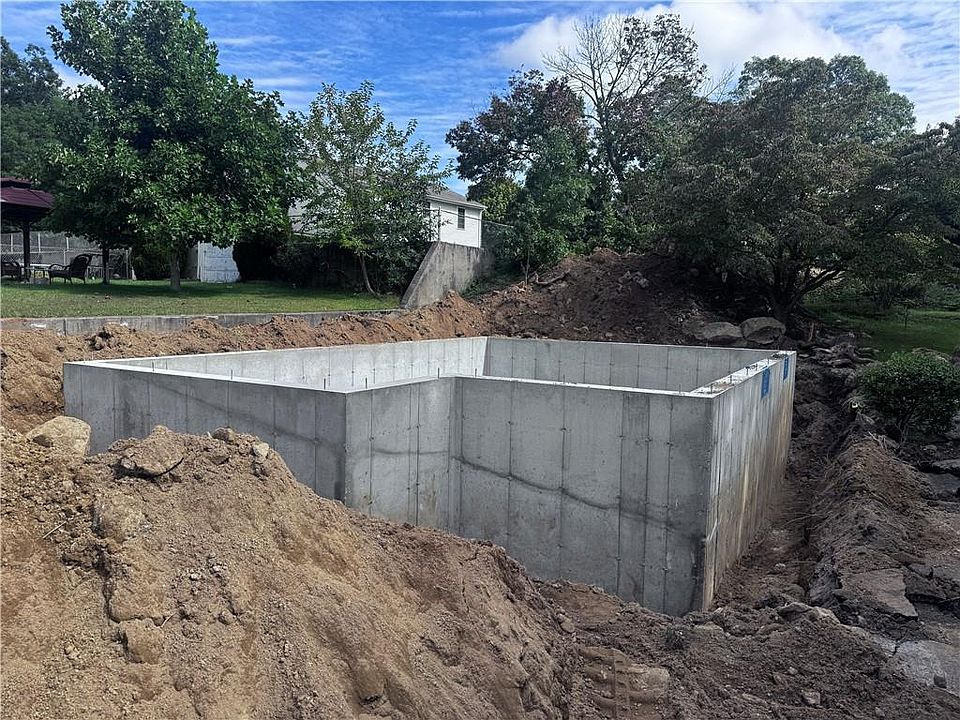 2nd image of 71 Aberdeen St