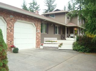 95 E Cross Island Rd, Camano Island, WA 98282