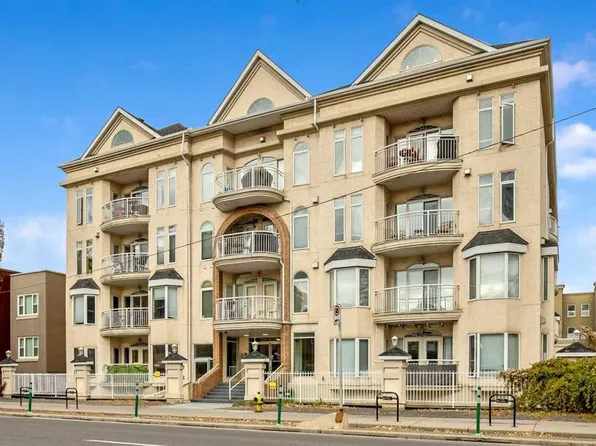 1026 S 12th Ave SW #306, Calgary, AB T2R 0J6