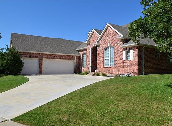 2nd image of 1000 Terrace Dr