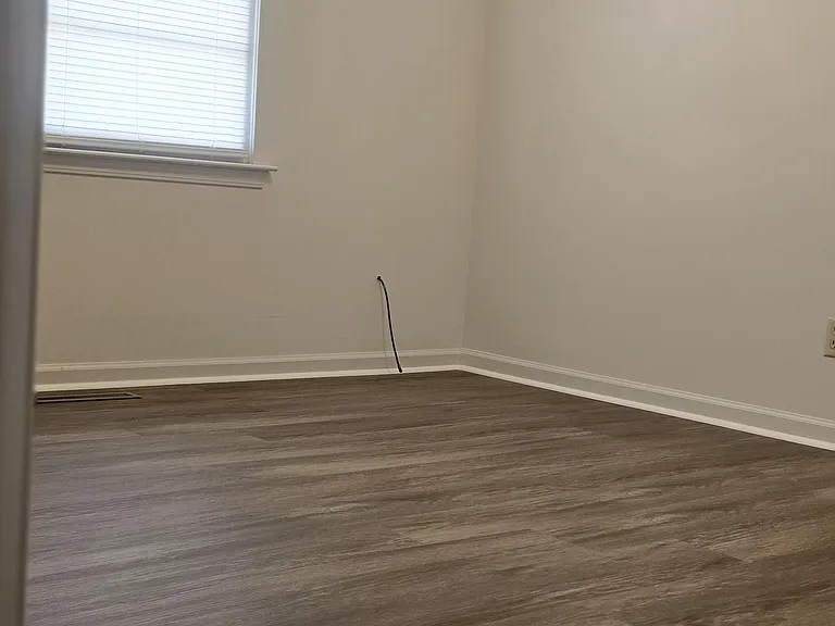 112 Meade St — Photo 11