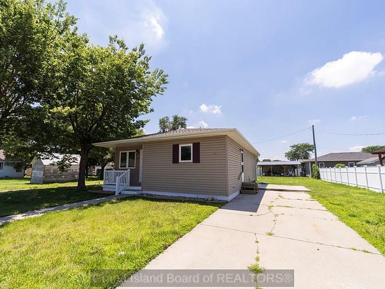 Listing photo 4