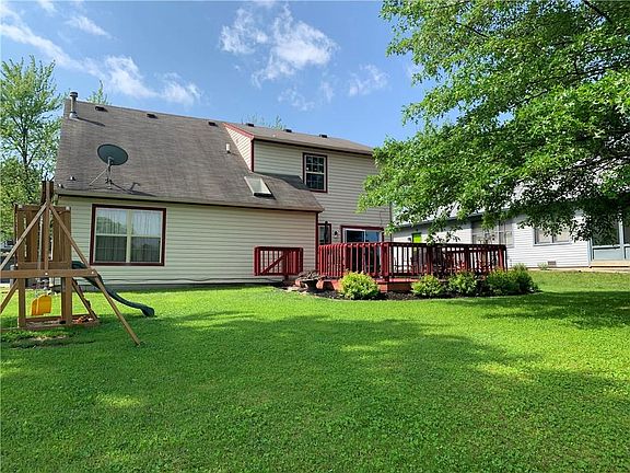2nd image of 10136 Park Stream Dr