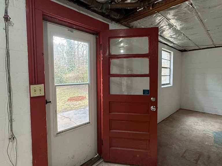 2319 Albright Dr — Photo 35