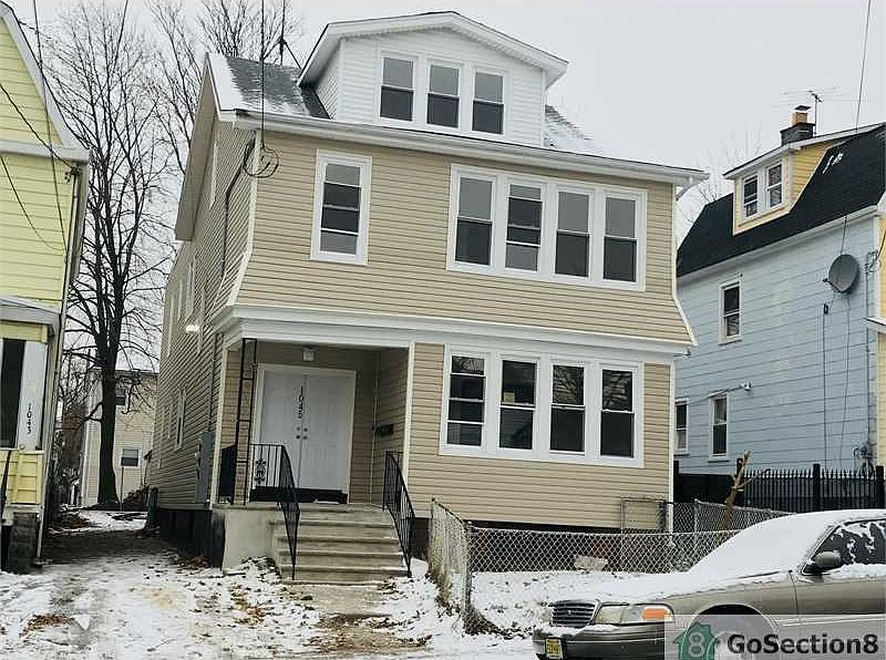 1st image of 1045 18th Ave #2