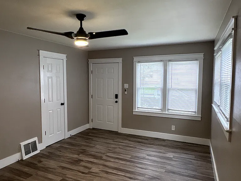 3535 Adie Rd — Photo 2