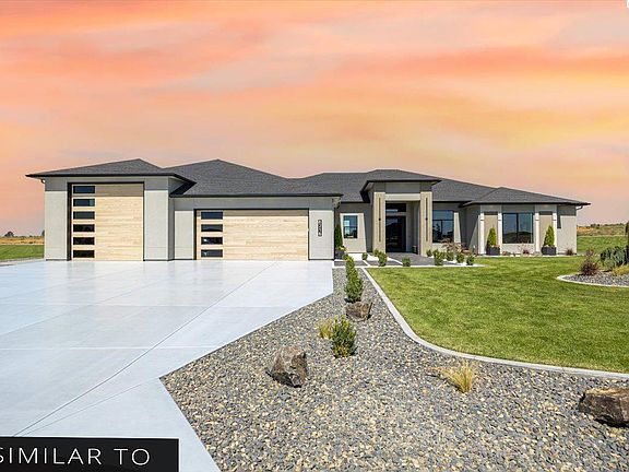 2nd image of 225 Riviera Dr