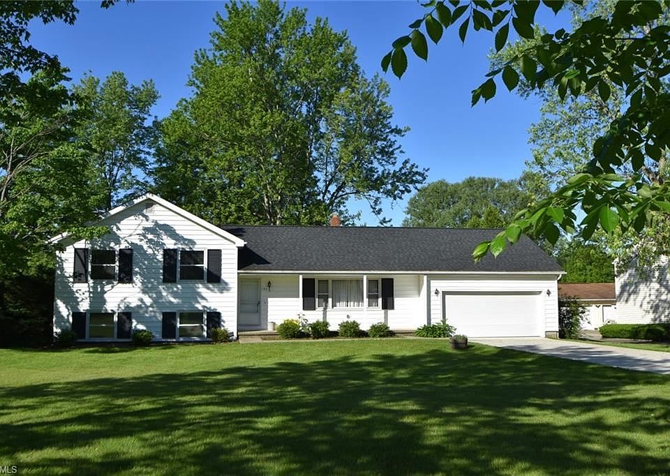 1st image of 194 Atterbury Blvd