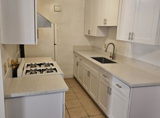 1042 W Pine St #B, Upland, CA 91786