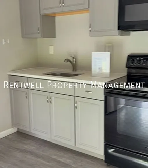 159 Main St #5 — Photo 3