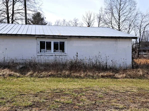 Chestnut St, Belington, WV 26250