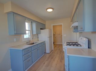 200 E 9th Ave #B, Colona, IL 61241