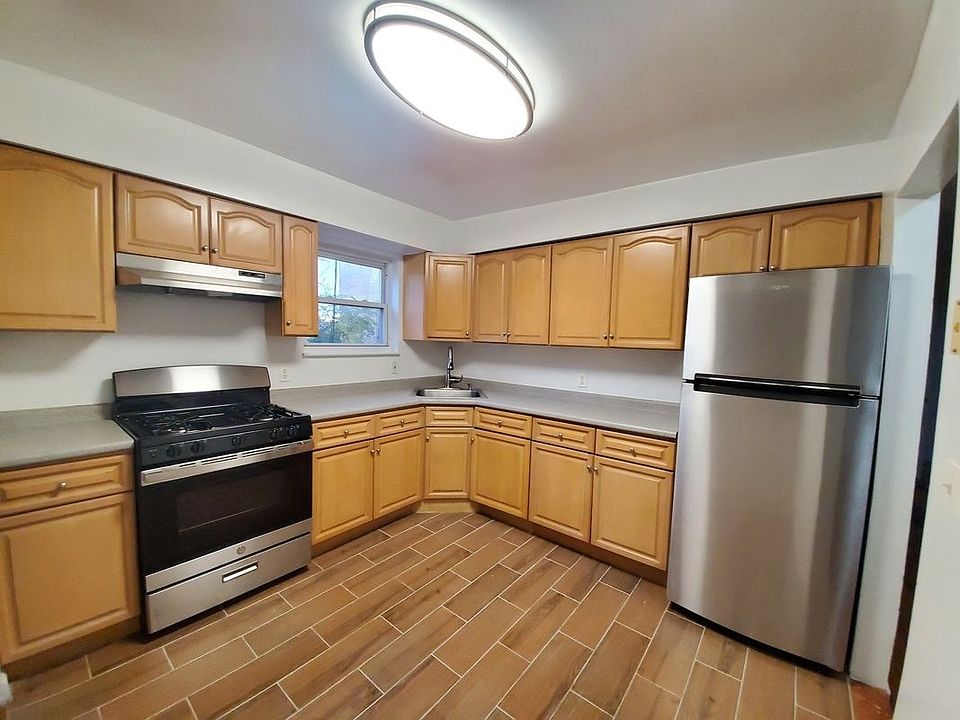 1st image of 32-11 41st St #2F