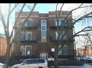 2651 E 74th St APT 101, Chicago, IL