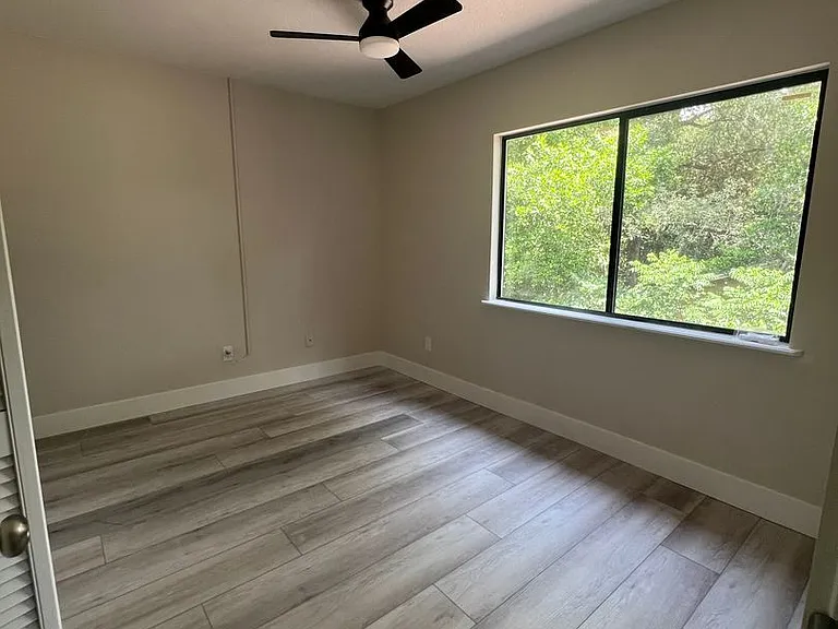 733 Galloway Dr — Photo 5