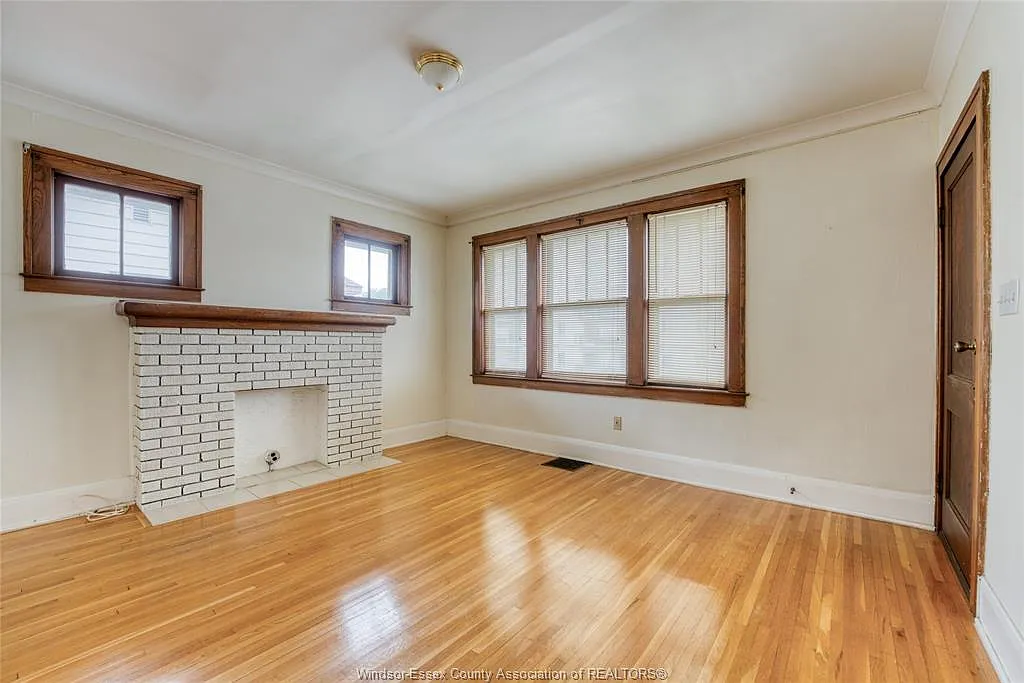 2 bed, $1,685 — Photo 2