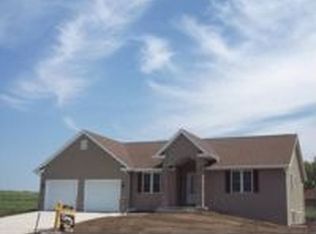 135 Water St, Evansville, WI 53536