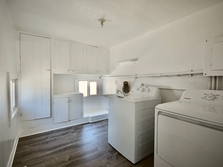 5841 NE 18th Ave — Photo 47
