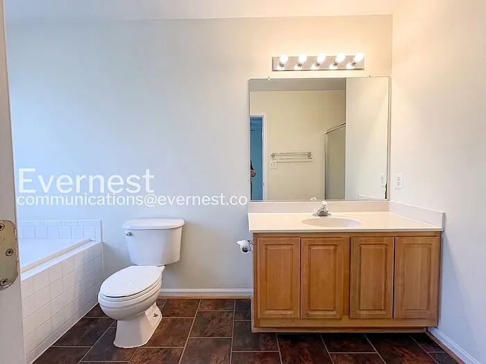 1101 Highpointe Blvd — Photo 26