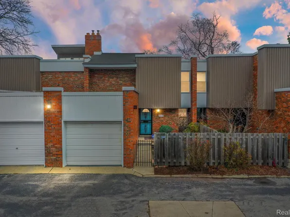 1941 Hyde Park Rd, Detroit, MI 48207