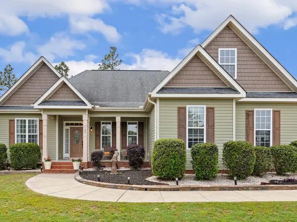 182 Brendamoore Ct, Fuquay Varina, NC 27526