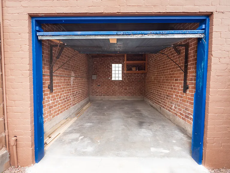 1404 E Silver St — Photo 20