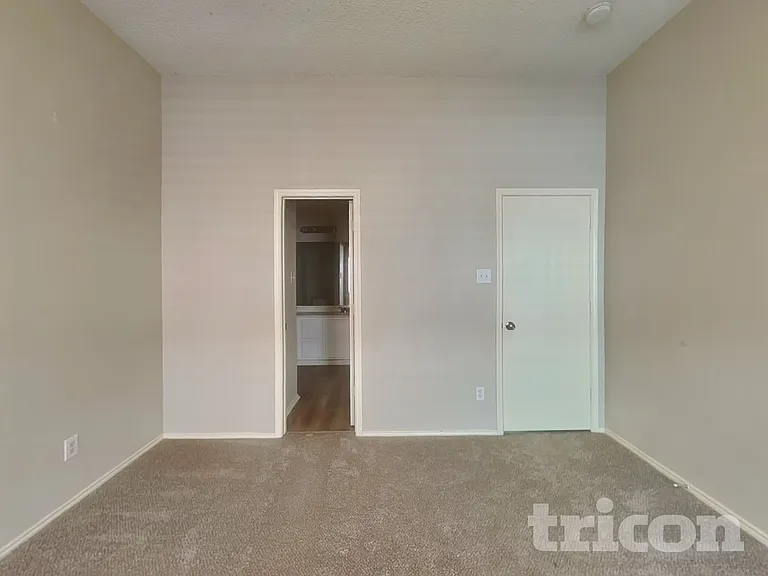 2520 Ensenada Ln — Photo 8