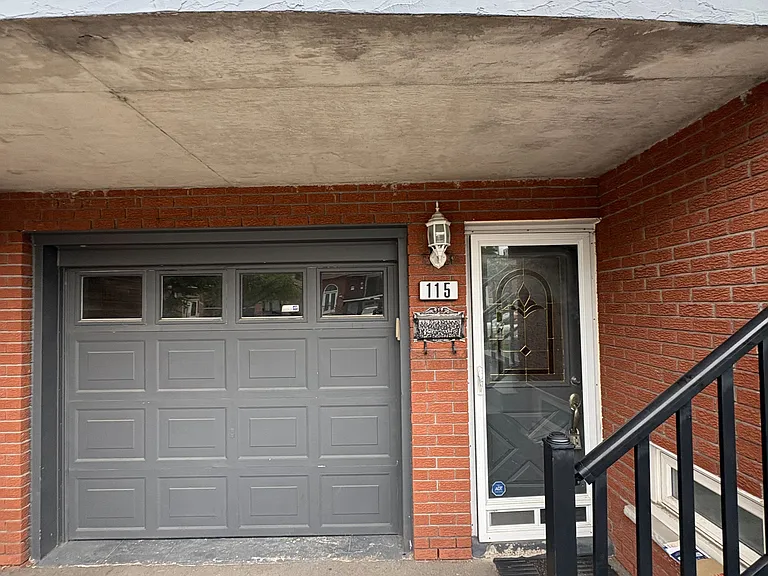 115 Antigua Rd — Photo 2