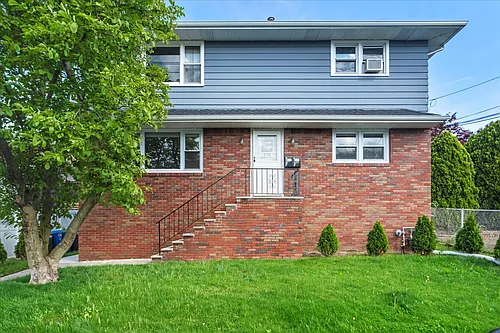 130 Gaston Ave #1 Photo 1