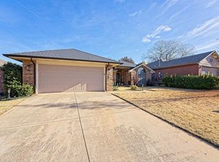 229 Waterfront Dr, Norman, OK 73071