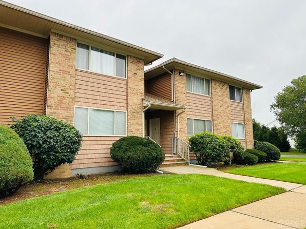 401 Cynthia Ct