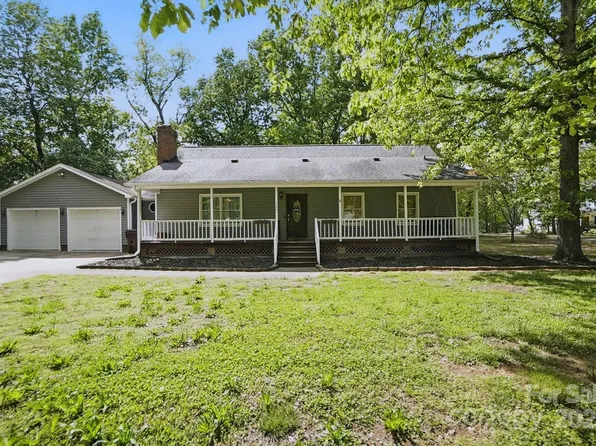 103 E Timberland Dr, Grover, NC 28073