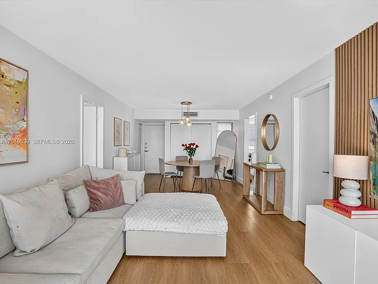 8201 Byron Ave #502 — Photo 11