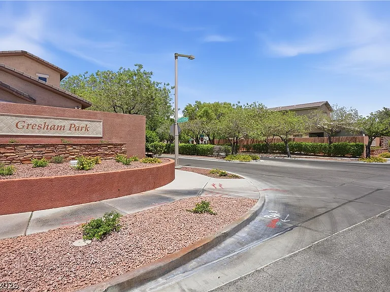10416 Miners Gulch Ave — Photo 30