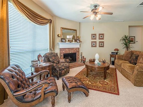 3rd image of 6505 Aberdeen Dr