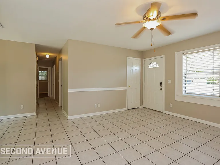 6111 Shetland Rd — Photo 3