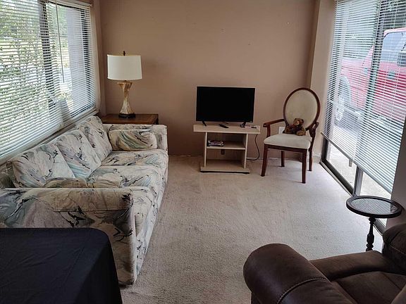 5th image of 307 Mobile Ave