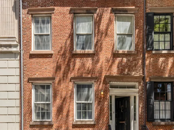 29 Vandam Street HOUSE image 1 of 17