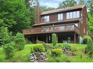 145 Mountain Laurel Rd, Phoenicia, NY 12464
