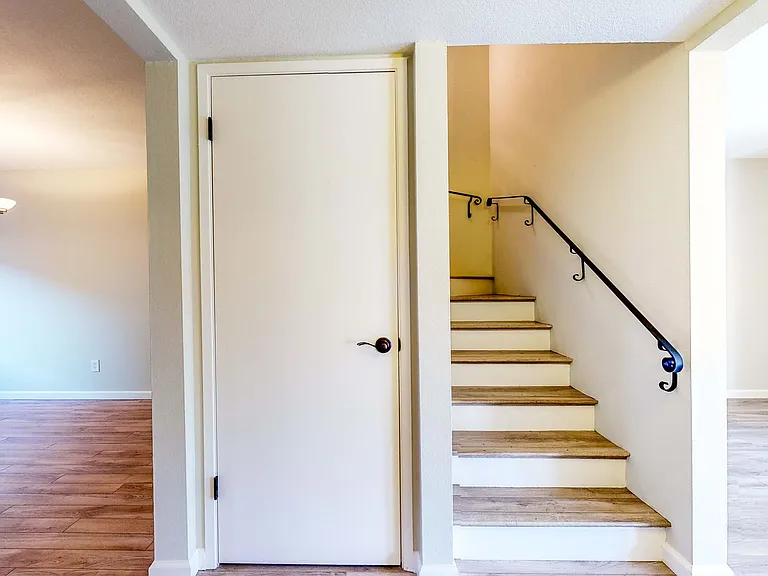 372 Los Alamos Rd — Photo 14
