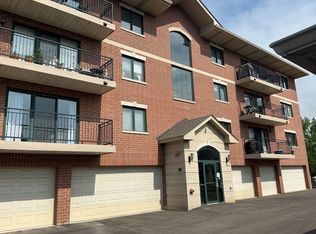 6840 Winding Trl #301, Oak Forest, IL 60452