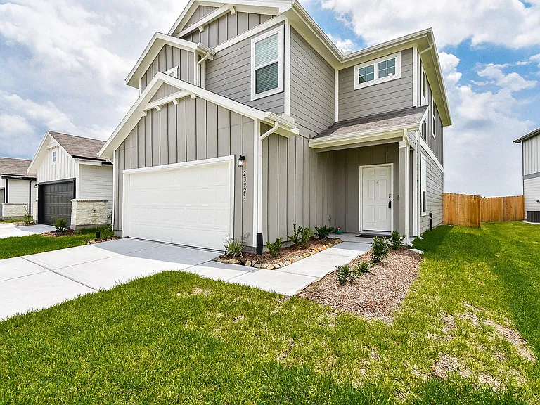 23923 Escardilla Dr — Photo 3