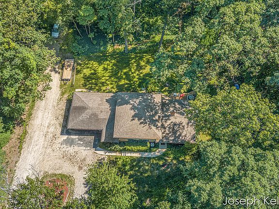 5th image of 1624 Wildwood Dr
