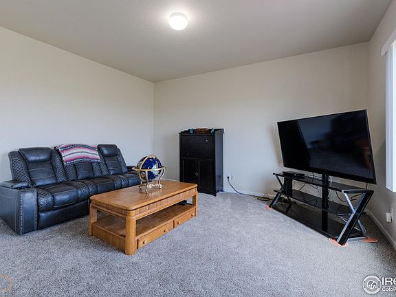 5th image of 9568 Dahlia Ln