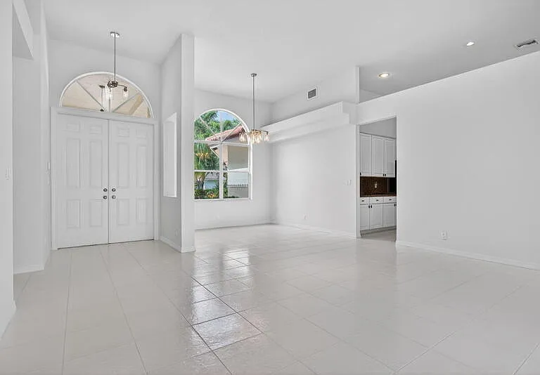 10251 NW 62nd Dr — Photo 11