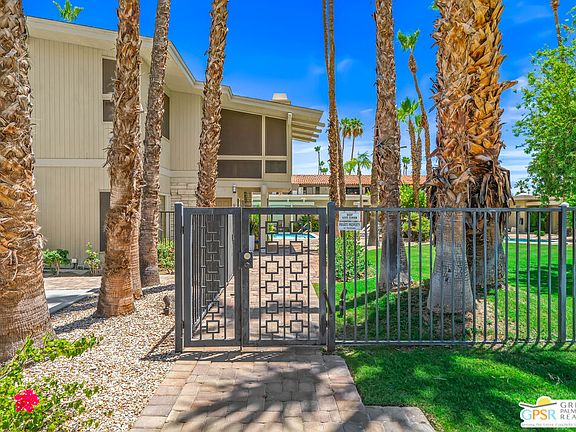 3rd image of 290 S San Jacinto Dr APT 3