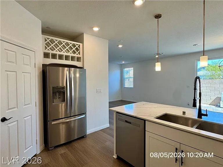 2602 Cava Tirreni St — Photo 11