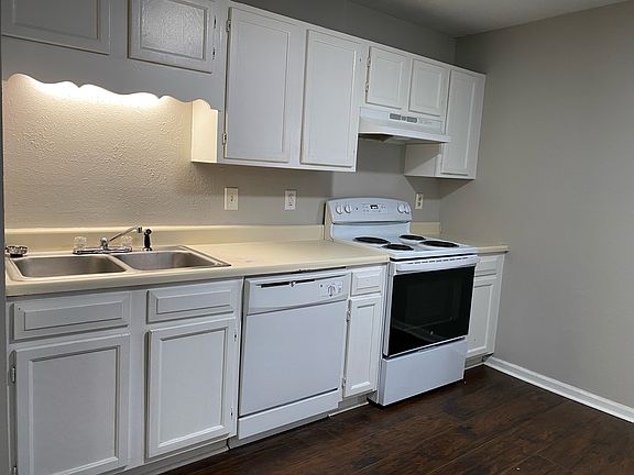 2nd image of 25 Brianfield Dr #4