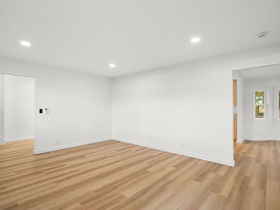 2nd image of 5611 Ohelo Rd
