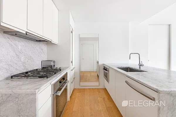 Rented by (Legacy) Elegran | media 18